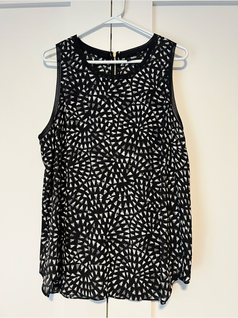 Massimo Black and White Geometric Tank Top